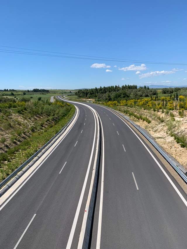 A four-lane motor highway